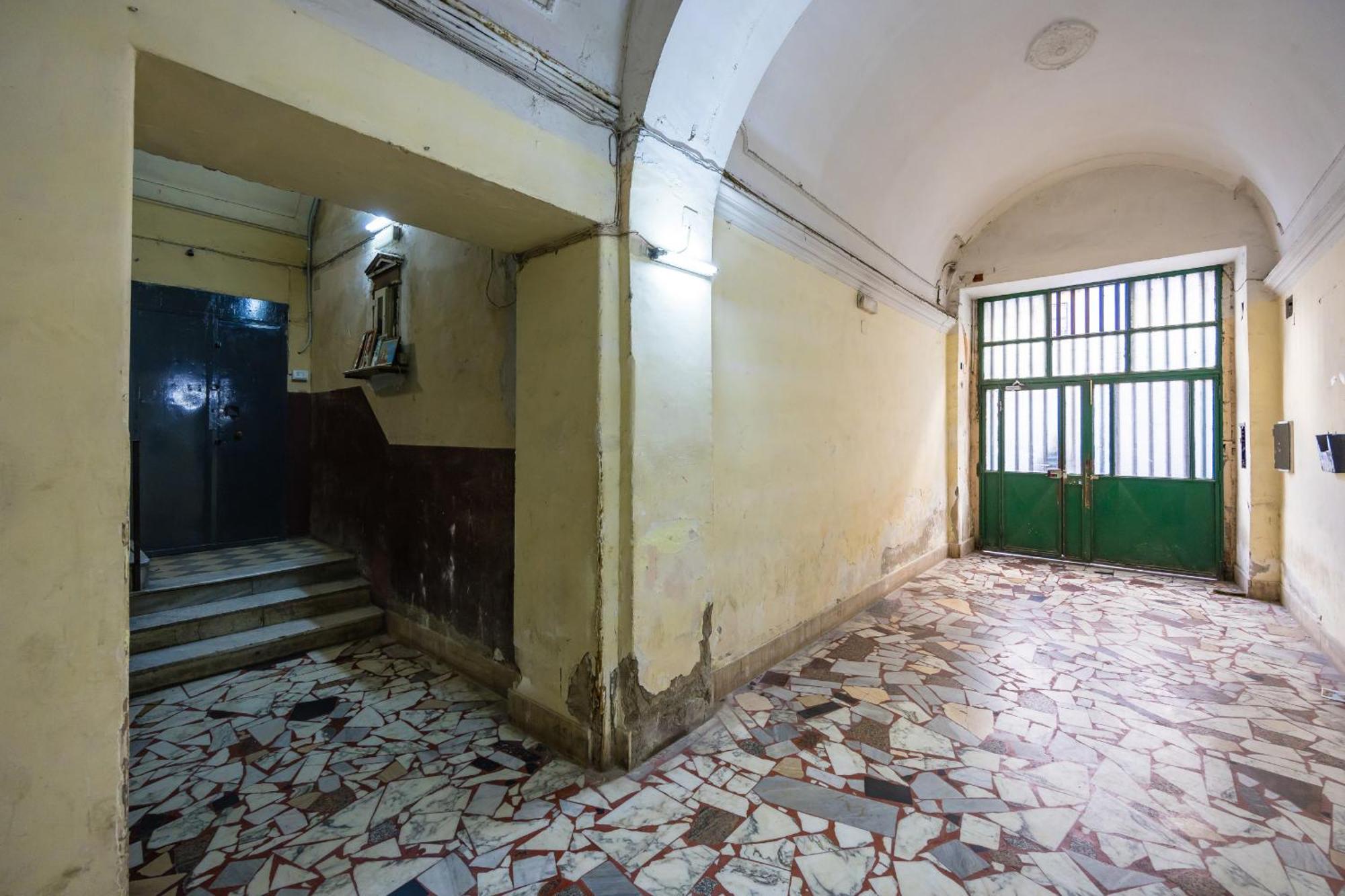 Via Milano Central Station Apartment Napoli Bagian luar foto