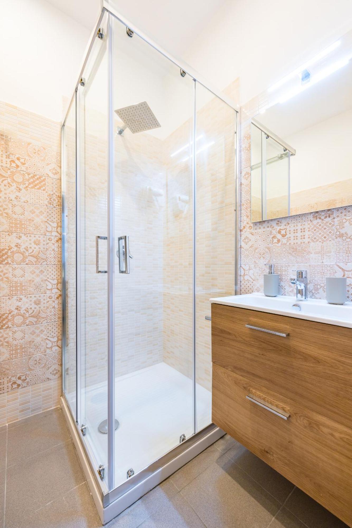 Via Milano Central Station Apartment Napoli Bagian luar foto