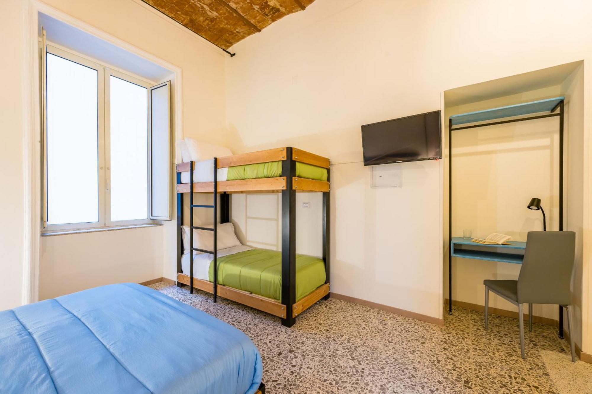 Via Milano Central Station Apartment Napoli Bagian luar foto