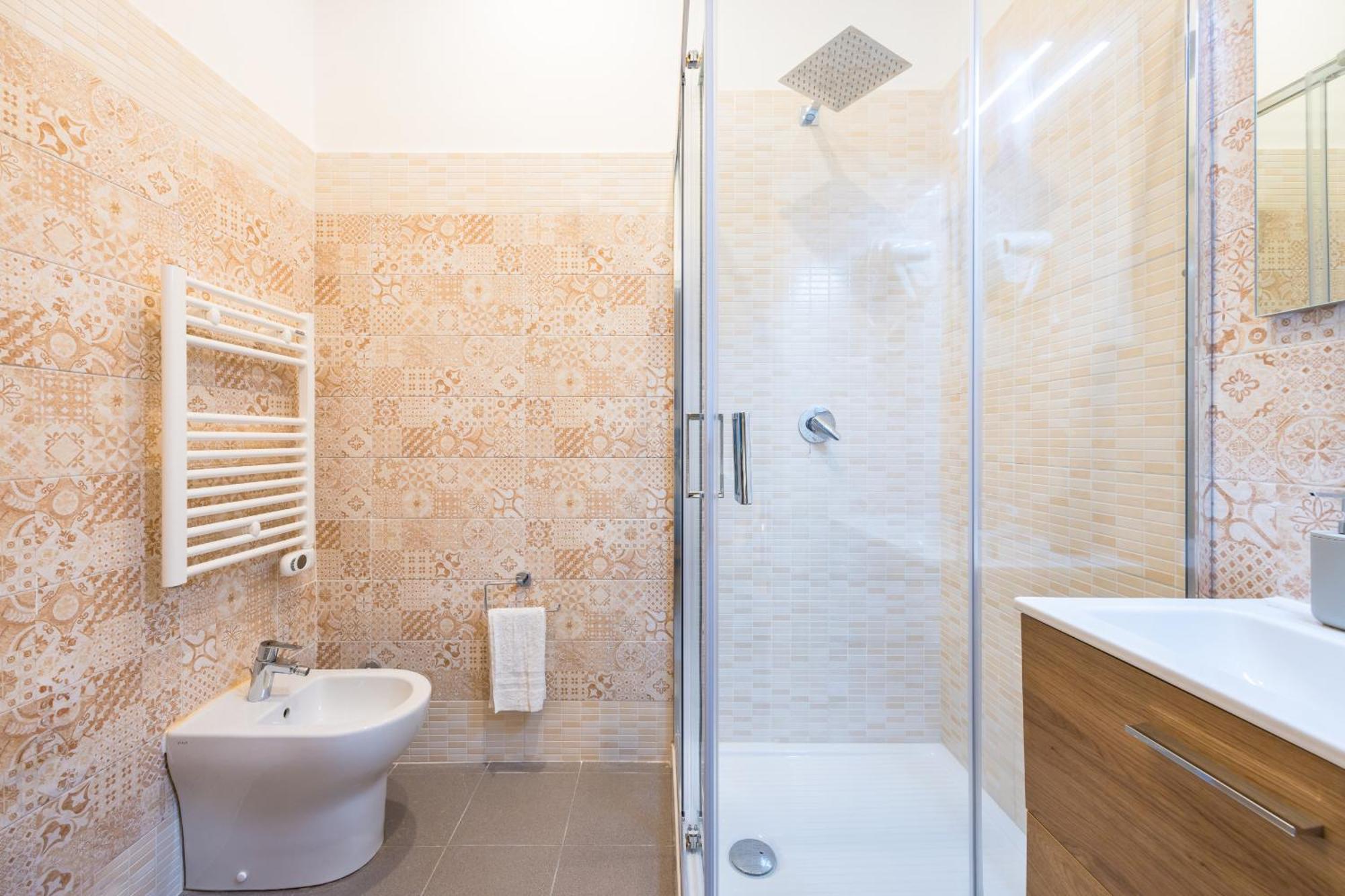 Via Milano Central Station Apartment Napoli Bagian luar foto