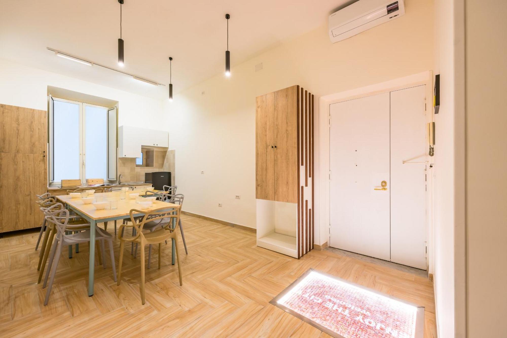 Via Milano Central Station Apartment Napoli Bagian luar foto
